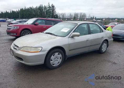 1998 Honda Accord Lx V6 z USA, uszkodzony, nr VIN 1HGCG1649WA026819